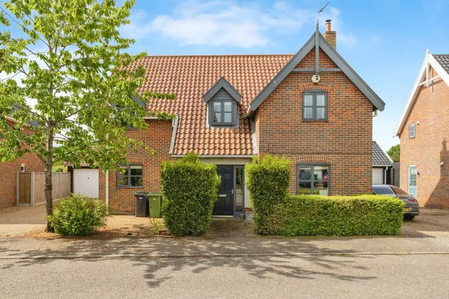 Diamond Close, Winfarthing, Diss, Norfolk, IP22, photo 1