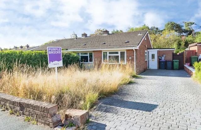 Yates Way, Telford, TF2, photo 2