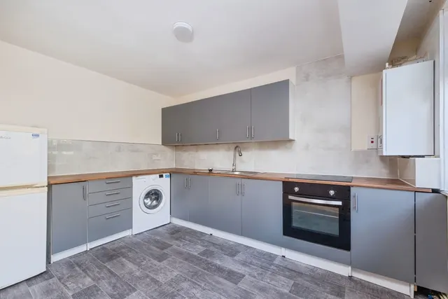 Penryn Avenue, Fishermead, MK6, photo 2