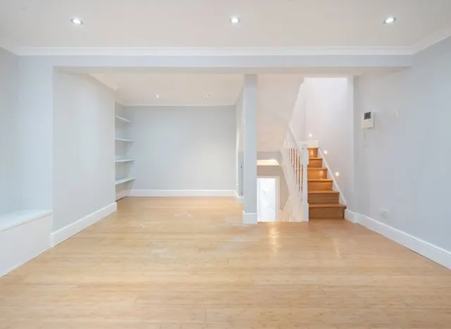 Uxbridge Street, Kensington, W8, photo 3