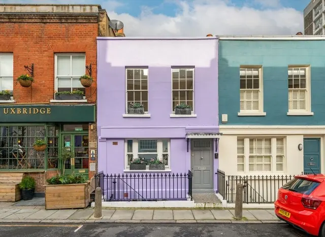3 bedroom house, Uxbridge Street, Kensington, W8