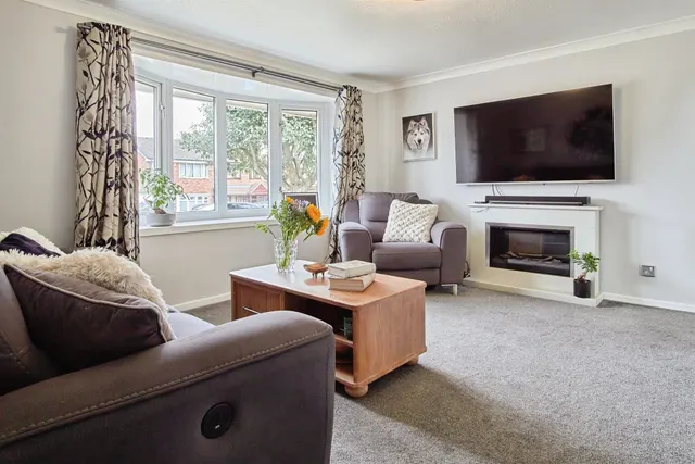 Millersdale Drive, West Bromwich, B71, photo 3