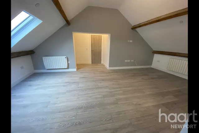 Upper Dock Street, Newport, NP20, photo 2