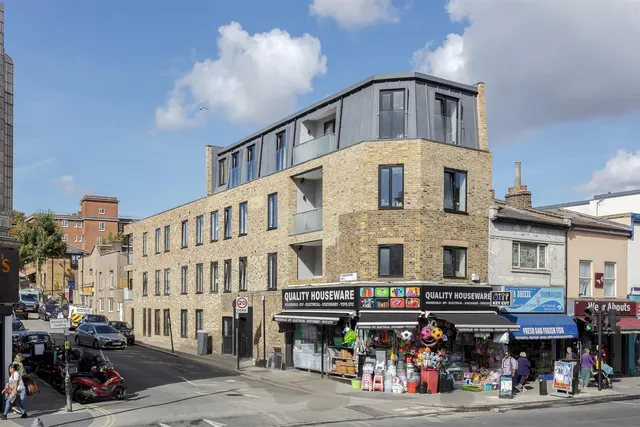 Norwood Road, London, photo 1