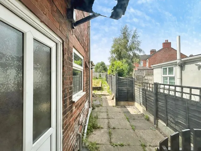 Photo 3 — Bretby Road, Newhall, Derbyshire, DE11