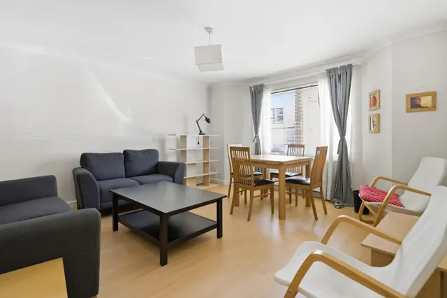 Photo 2 — Oliphant Court