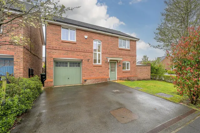 Denby Way, Cradley Heath, B64 5RD, photo 1