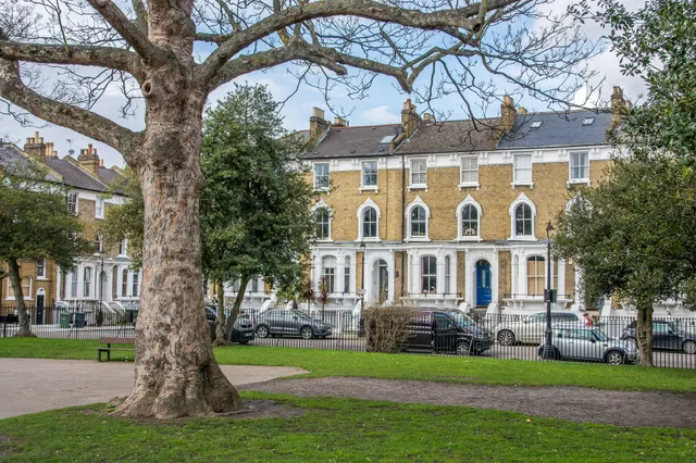 Photo 3 — 10 Grafton Square, London