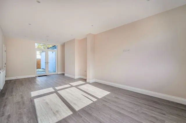 Priory Road, Cheam, SM3, photo 3