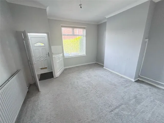 Hilton Fold Lane, Middleton, M24, photo 3