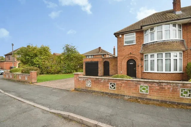 Hawthorn Avenue, Leicester, LE4, photo 2