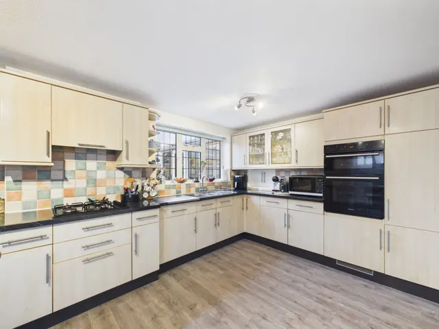 Measham Way, Lower Earley, RG6, photo 3