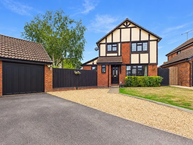 Measham Way, Lower Earley, RG6, photo 1