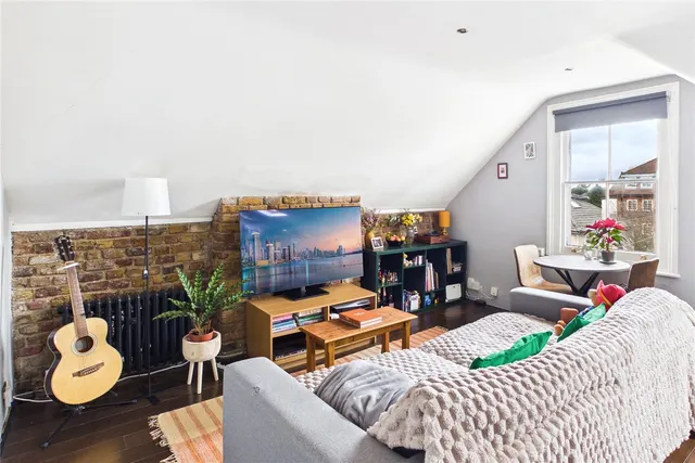 Babington Road, London, SW16, photo 1