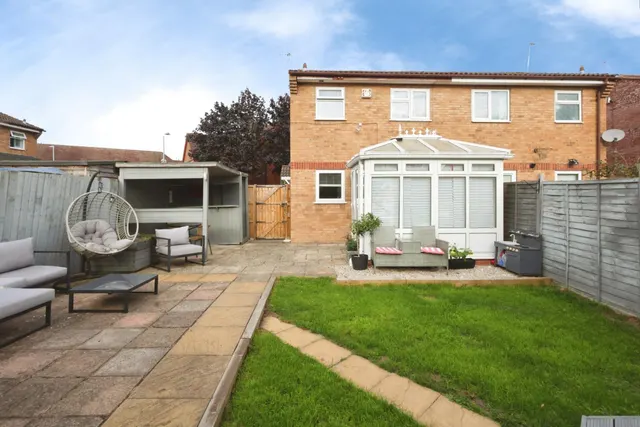 Newcastle Close, Worcester, WR5, photo 3