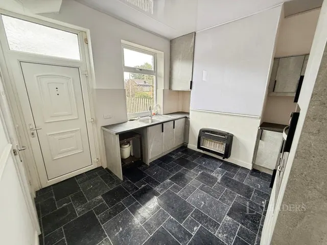Pearson Road West, Bradford, BD6, photo 2