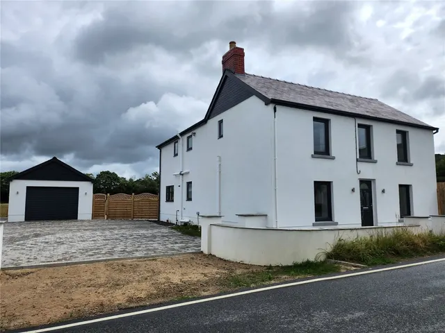 Bancyfelin, Carmarthen, SA33, photo 1
