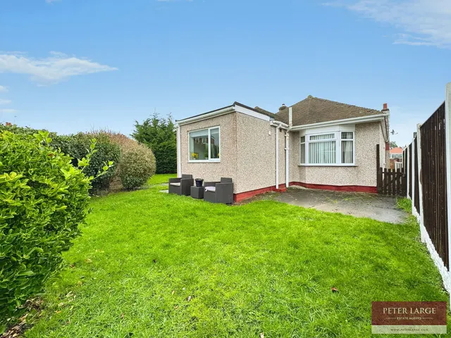 Photo 2 — Dorchester Close, Rhyl, Denbighshire, LL18 4TF