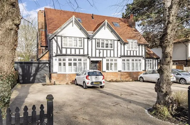 Photo 2 — 158 Foxley Lane, Purley CR8 3BW