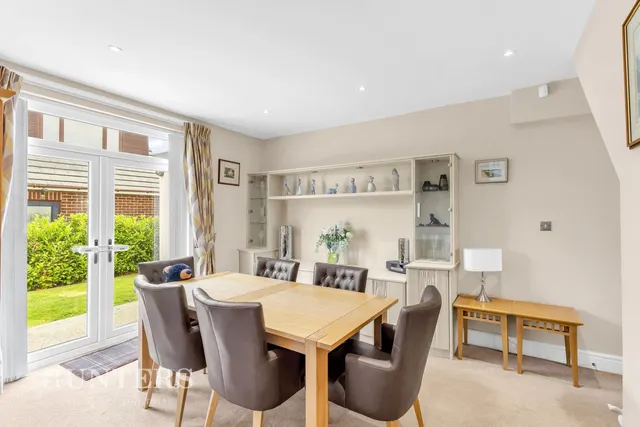 Milbury Drive, Hollingworth Lake, OL15, photo 3
