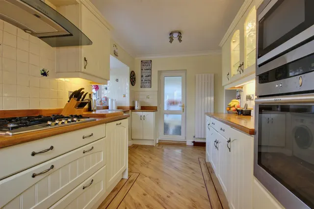 Hull Road, Woodmansey, photo 1