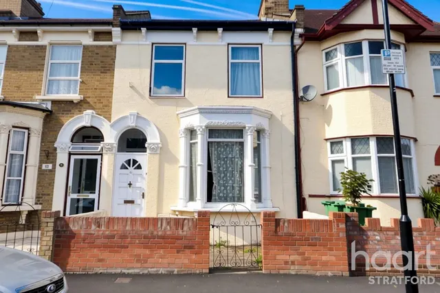 Amity Road, London, E15, photo 1