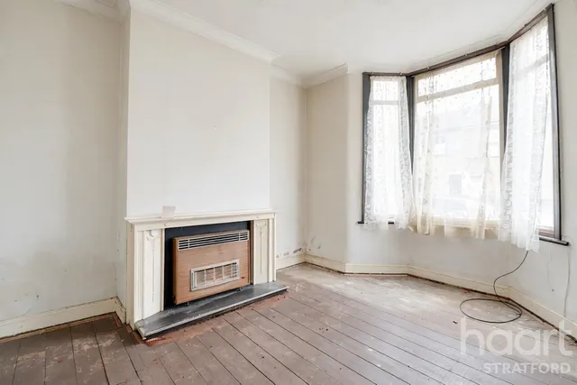 Amity Road, London, E15, photo 2