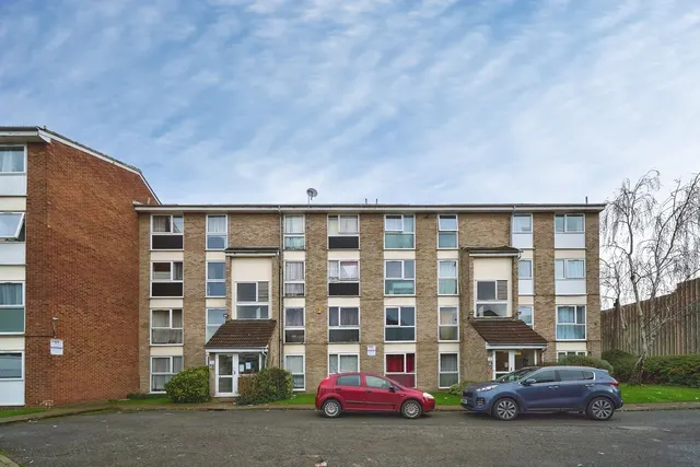 Aylesbury Close, London, E7, photo 1