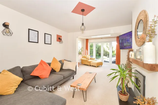 Crescent Drive North, Woodingdean, BN2, photo 2