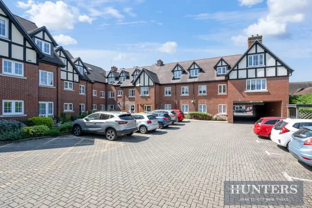 Waterloo Road, Epsom, KT19, photo 1