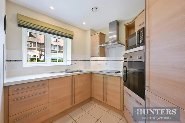 Waterloo Road, Epsom, KT19, photo 2
