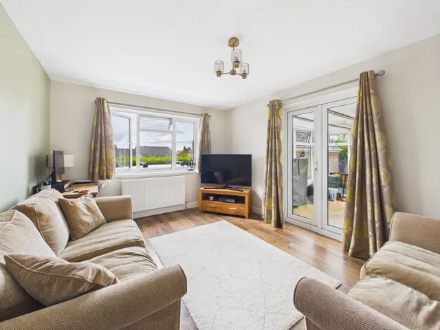 Kimberley Close, Lydney, GL15, photo 2