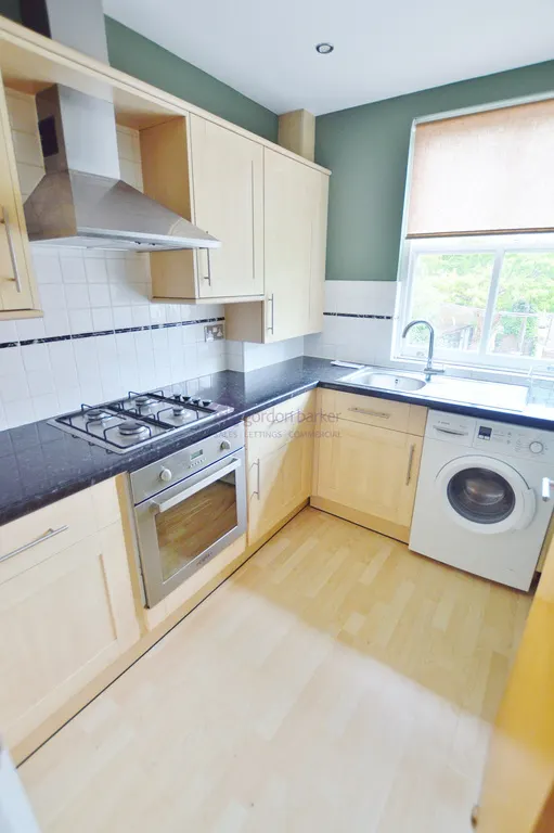 Photo 2 — 68 High Street, Christchurch, BH23 1BN