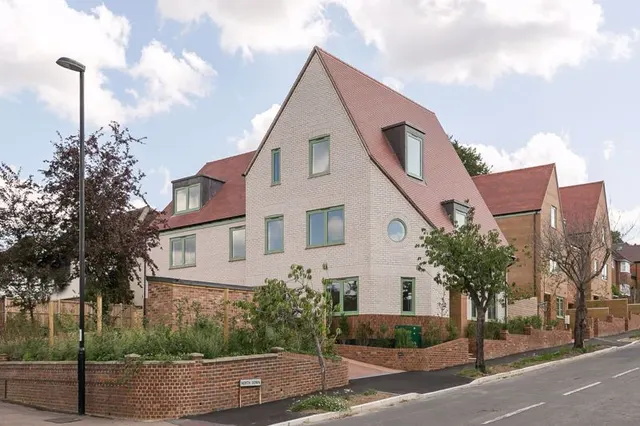 North Down, South Croydon CR2 9PB, photo 1