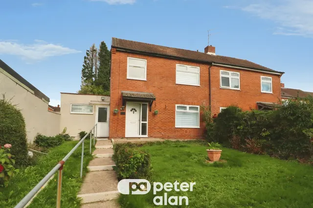 Newborough Avenue, Cardiff, CF14, photo 1