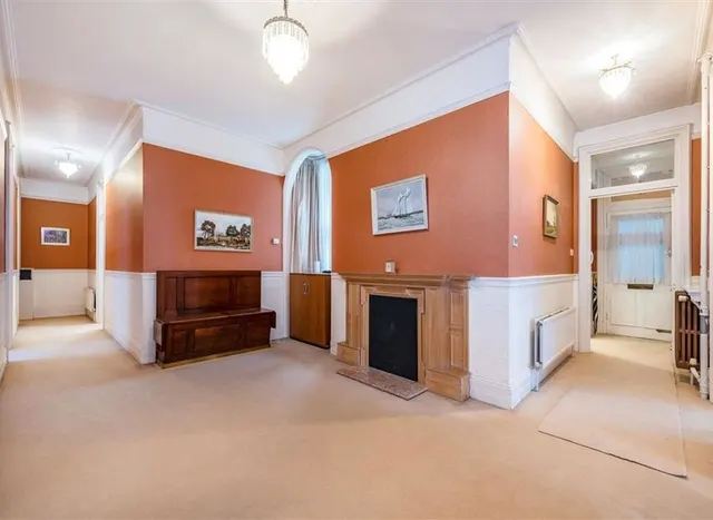 Photo 3 — Torrington Place, Fitzrovia & Covent Garden, WC1E