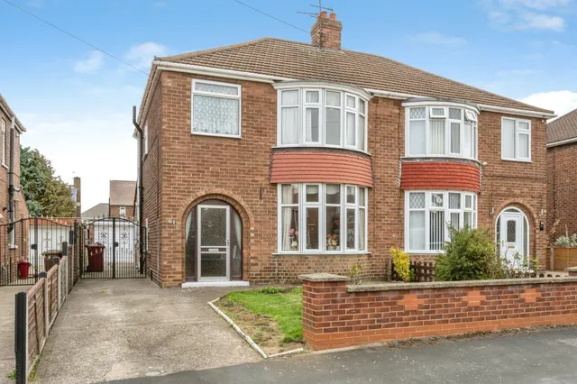 Newland Drive, Scunthorpe, DN15, photo 1