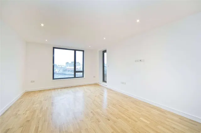 Prince Edward Road, Hackney Wick, London, E9 5NP, photo 1