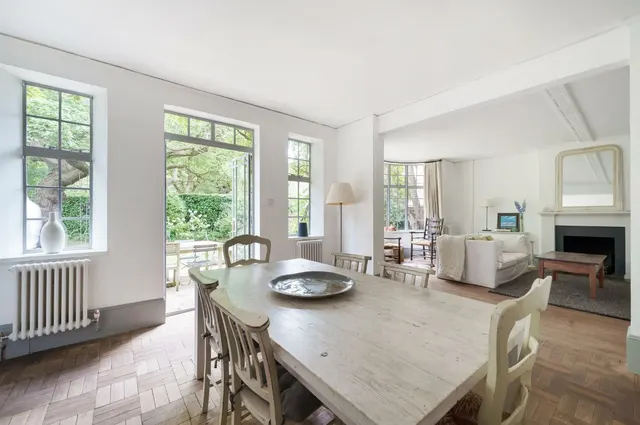 Photo 3 — Wildwood Road, Hampstead Garden Suburb, London, NW11 6UP