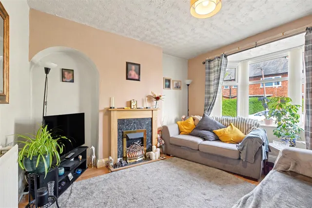 Charlton Grove, Beeston, NG9, photo 2
