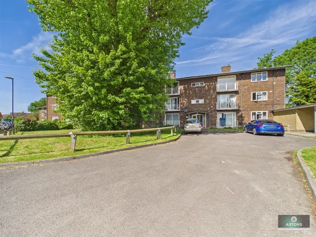 Oak Way, Northgate, photo 1
