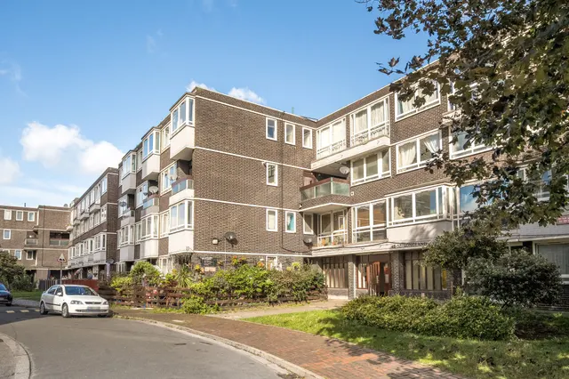 43 Longland Court, Rolls Road, London, photo 1