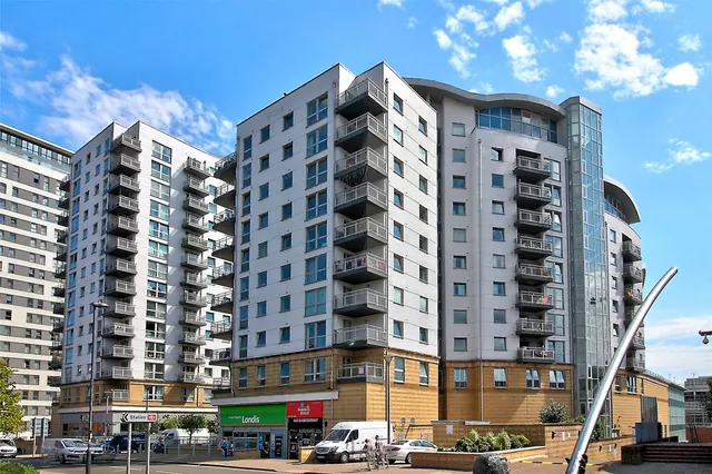 Alencon Link, Basingstoke, RG21, photo 1