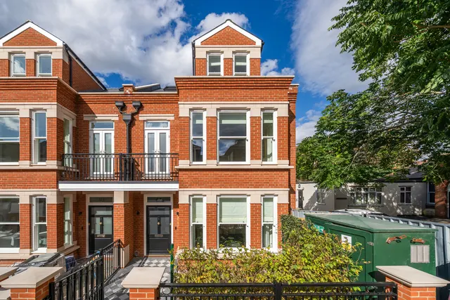 Cedars Row, Clarendon Drive, London, ..., photo 1