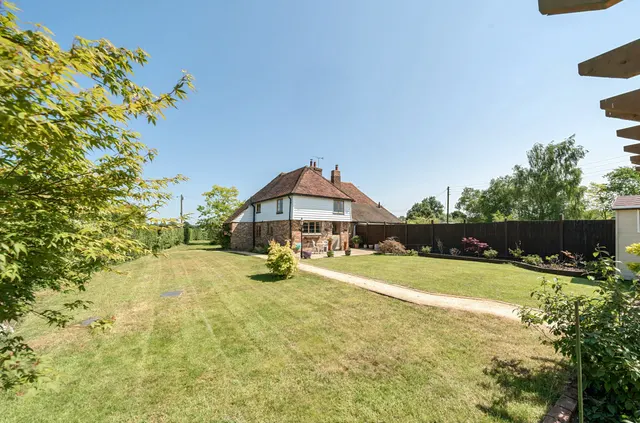 Water Lane, Hunton, ME15, photo 1