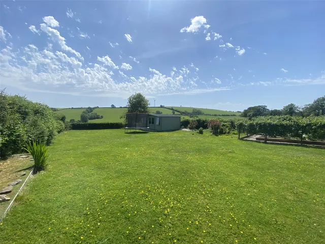 Tremeale, Daws House, PL15, photo 3