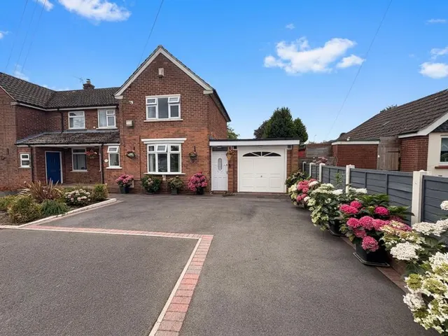 Sadlers Close, Crewe, photo 1