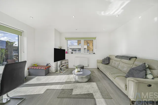 Amity Court North Star Boulevard, Greenhithe, DA9, photo 1
