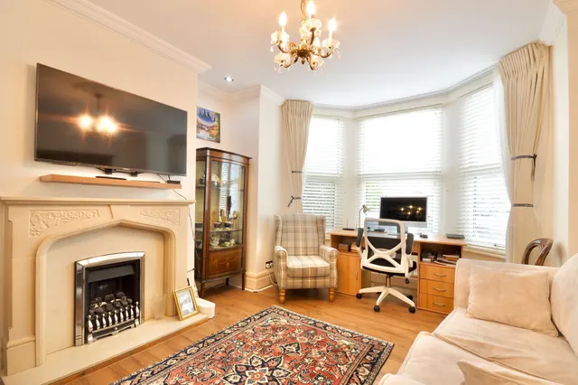 Manor Park Road, East Finchley, N2, photo 1