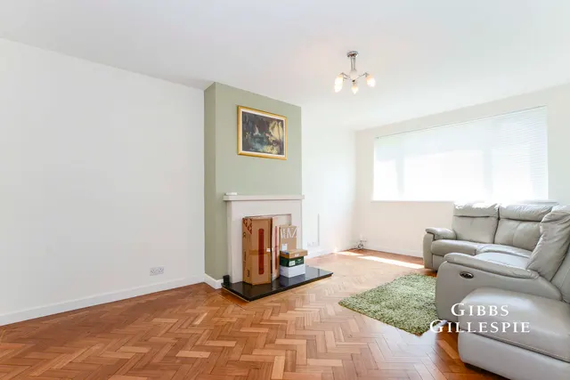 Chamberlain Way, Pinner Fees Apply, HA5, photo 1